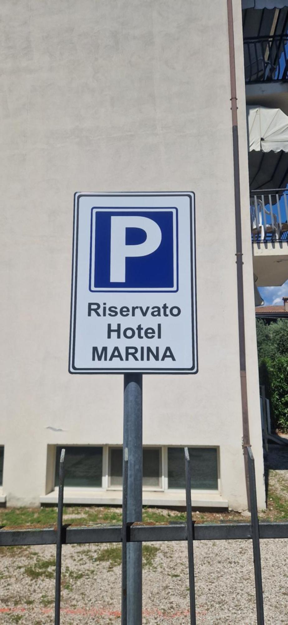 Hotel Marina Торри-дель-Бенако Экстерьер фото