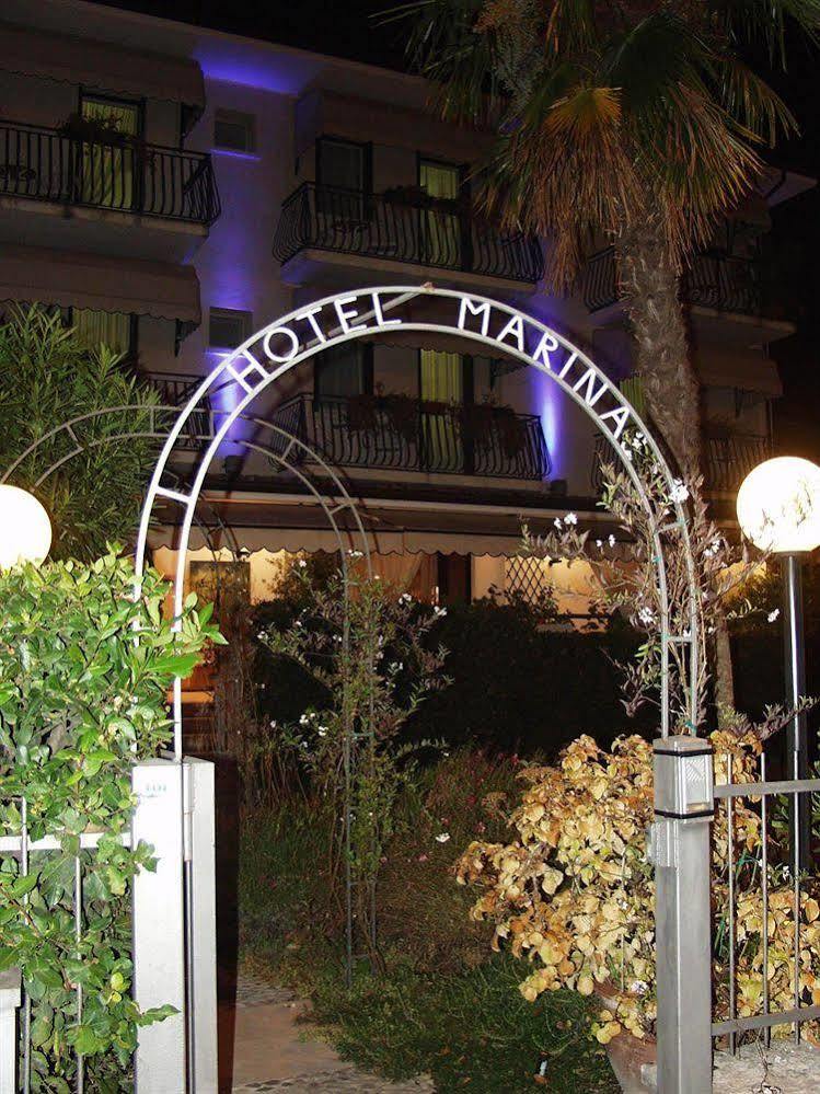 Hotel Marina Торри-дель-Бенако Экстерьер фото